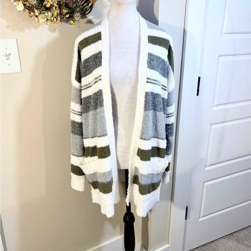 NWT Pink Clover Stitch Fix Open Front Cardigan Sweater Size Medium 💚